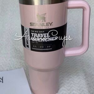 Pink Parfait Pearlescent 40oz Stanley OG - rare, Light pink with shimmer